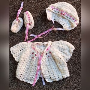 Hand Crocheted Baby Girl Sweater, Booties & Bonnet Set White w/Pink  NEW 4Pc